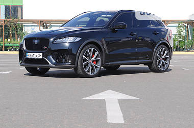 Jaguar F-Pace SVR 550 hp 2019