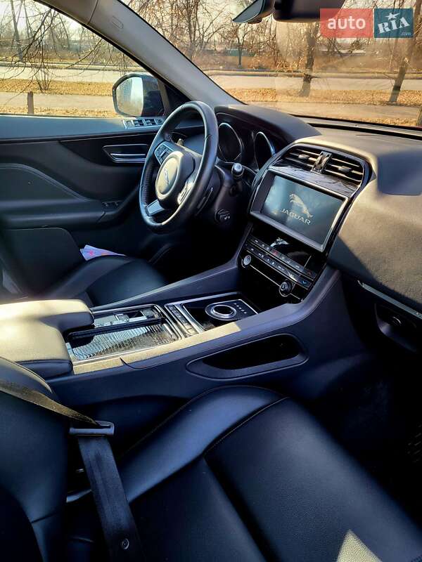 Внедорожник / Кроссовер Jaguar F-Pace 2018 в Запорожье