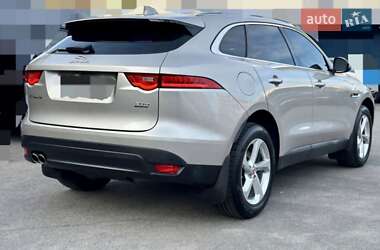 Jaguar F-Pace  2017