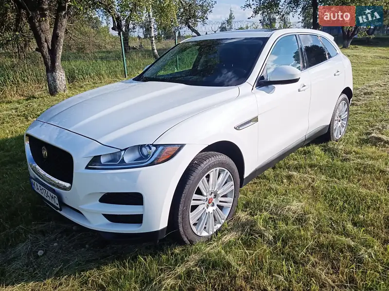 Jaguar F-Pace