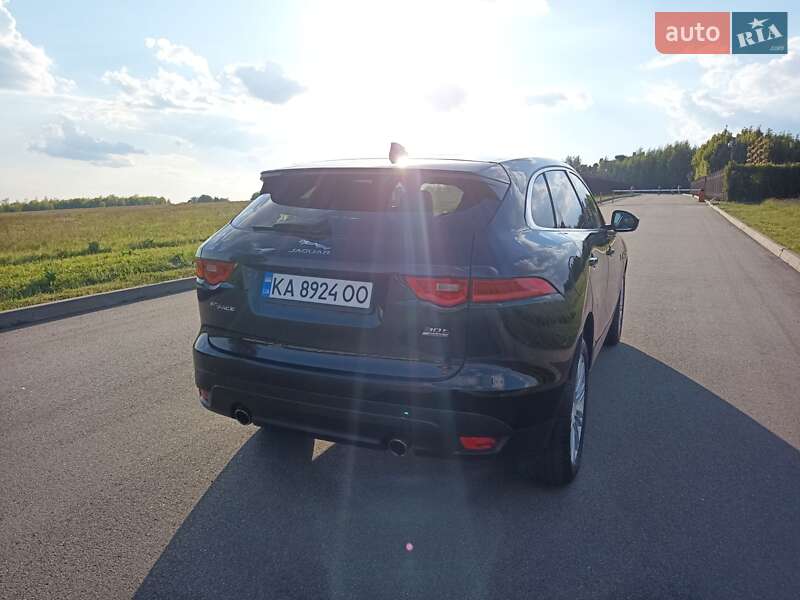 Внедорожник / Кроссовер Jaguar F-Pace 2019 в Киеве