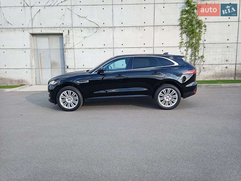 Внедорожник / Кроссовер Jaguar F-Pace 2019 в Киеве