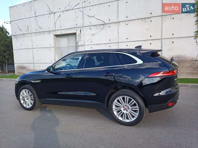 Внедорожник / Кроссовер Jaguar F-Pace 2019 в Киеве