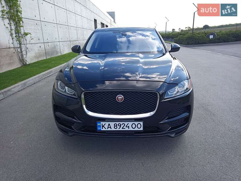 Внедорожник / Кроссовер Jaguar F-Pace 2019 в Киеве