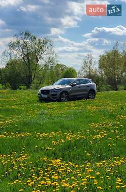 Jaguar F-Pace  2016