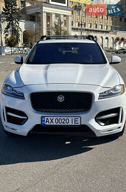 Jaguar F-Pace  2017