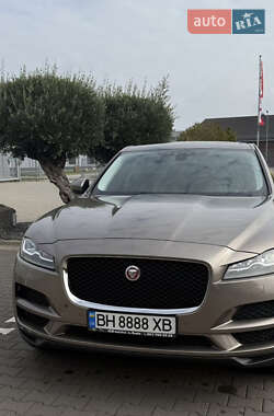 Jaguar F-Pace  2017