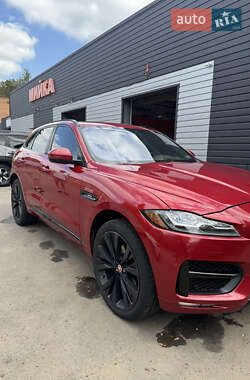 Позашляховик / Кросовер Jaguar F-Pace 2016 в Сумах