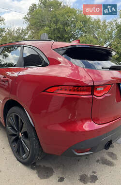 Позашляховик / Кросовер Jaguar F-Pace 2016 в Сумах