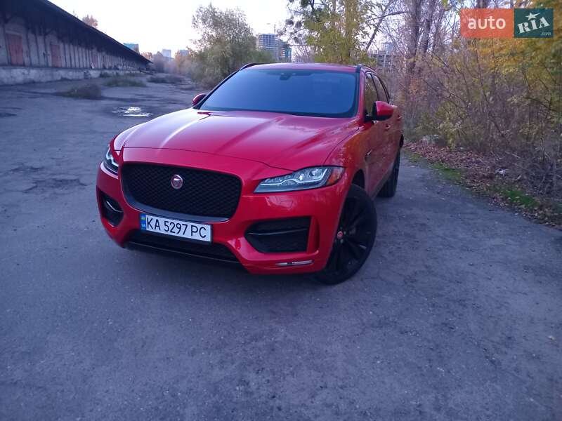 Jaguar F-Pace