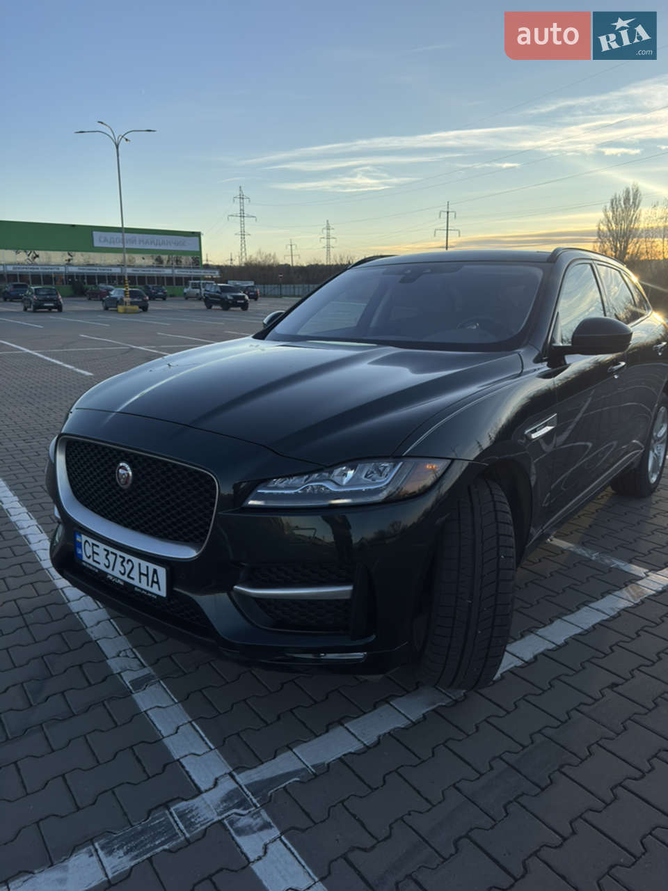 2017 Jaguar F-Pace - мініатюра 4