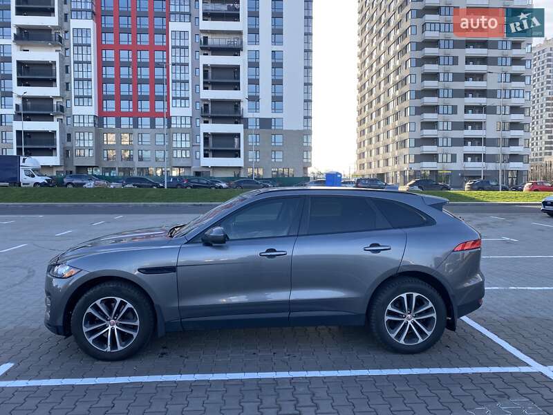 Внедорожник / Кроссовер Jaguar F-Pace 2016 в Киеве