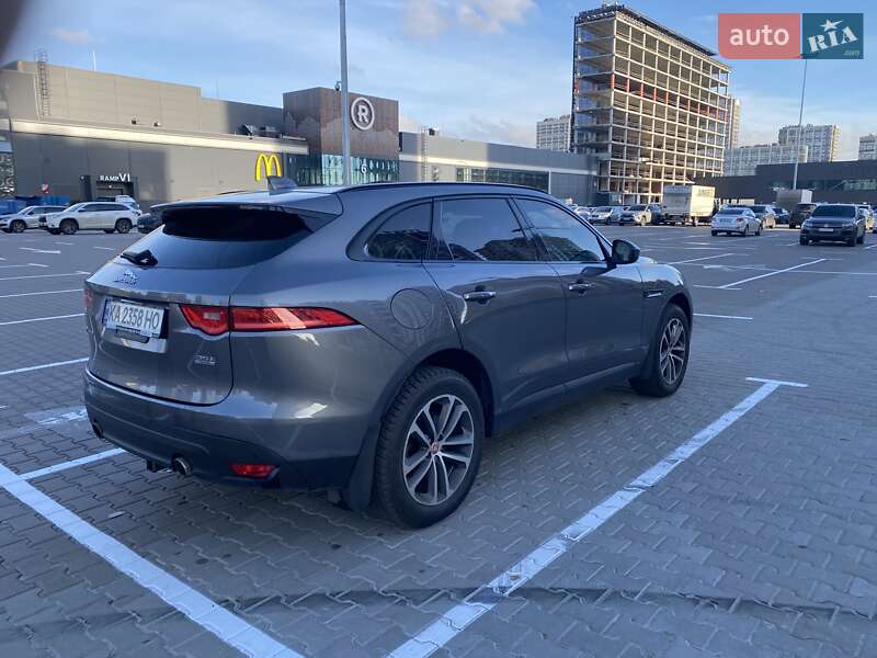 Внедорожник / Кроссовер Jaguar F-Pace 2016 в Киеве