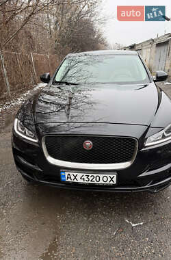 Jaguar F-Pace  2017