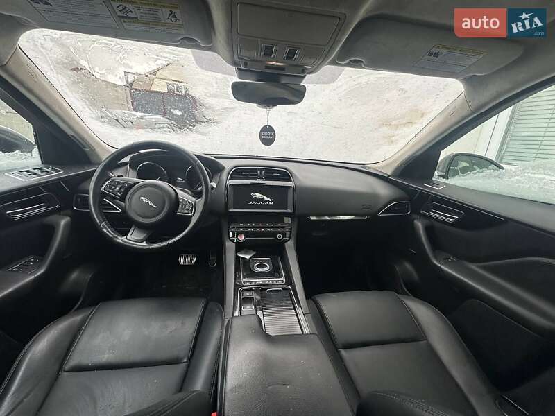 Внедорожник / Кроссовер Jaguar F-Pace 2019 в Черкассах