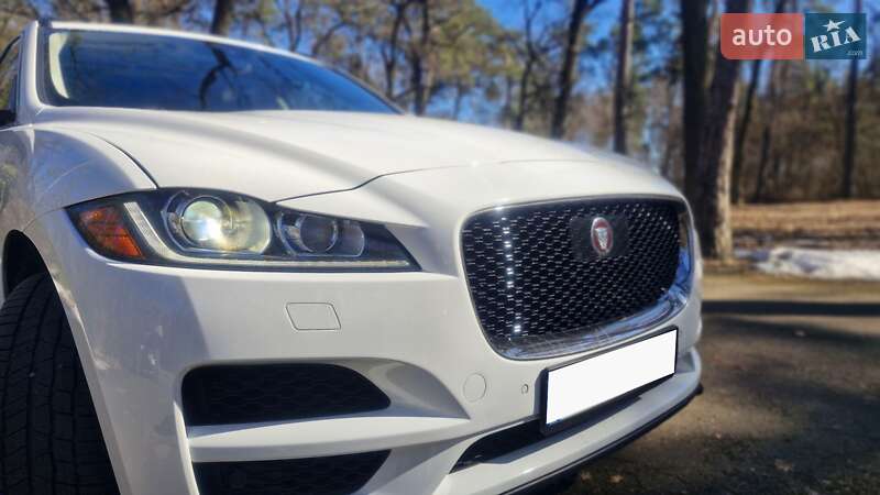 Внедорожник / Кроссовер Jaguar F-Pace 2019 в Черкассах