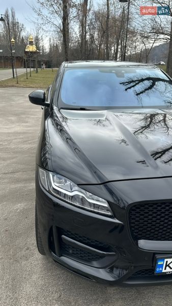 Позашляховик / Кросовер Jaguar F-Pace 2019 в Києві