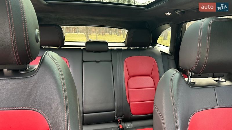 Позашляховик / Кросовер Jaguar F-Pace 2019 в Києві