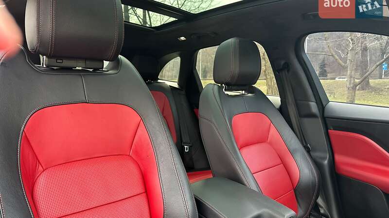 Позашляховик / Кросовер Jaguar F-Pace 2019 в Києві