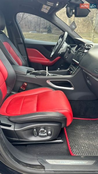Позашляховик / Кросовер Jaguar F-Pace 2019 в Києві