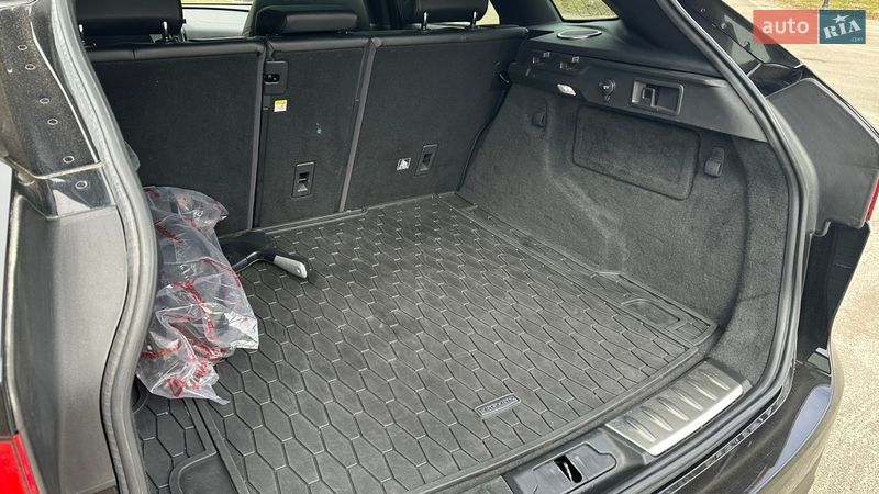Позашляховик / Кросовер Jaguar F-Pace 2019 в Києві