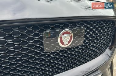 Позашляховик / Кросовер Jaguar F-Pace 2019 в Києві