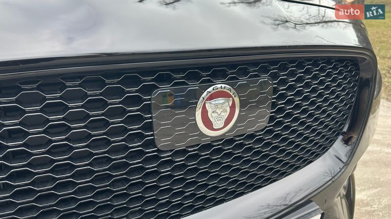 Позашляховик / Кросовер Jaguar F-Pace 2019 в Києві