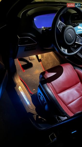 Позашляховик / Кросовер Jaguar F-Pace 2019 в Києві