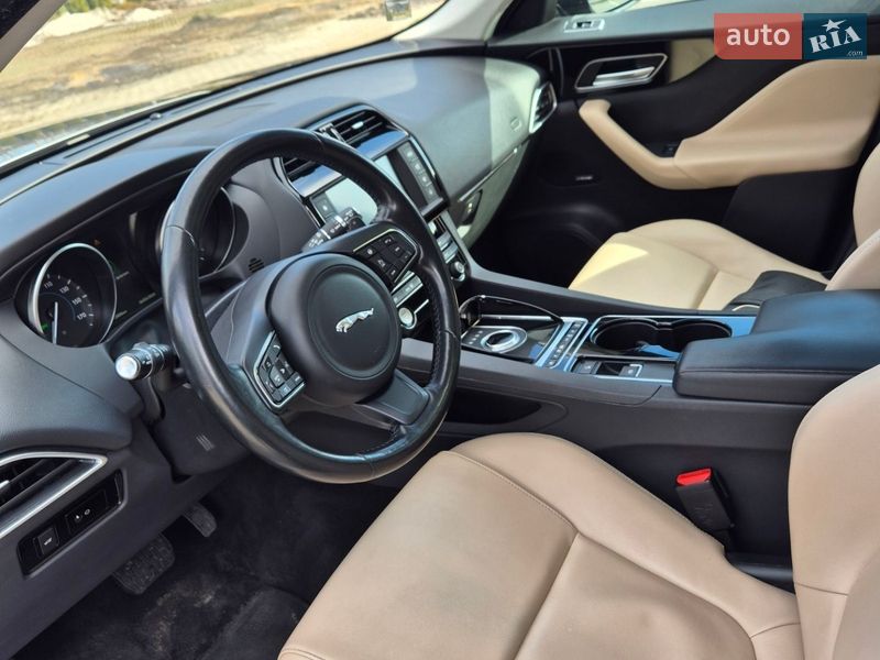 Позашляховик / Кросовер Jaguar F-Pace 2017 в Харкові