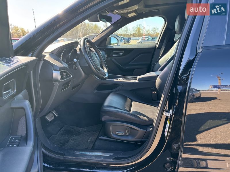 Внедорожник / Кроссовер Jaguar F-Pace 2019 в Киеве