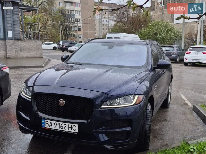 Jaguar F-Pace 2016