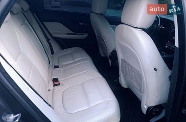 Внедорожник / Кроссовер Jaguar F-Pace 2016 в Чернигове фото 14 Внедорожник / Кроссовер Jaguar F-Pace 2016 в Чернигове