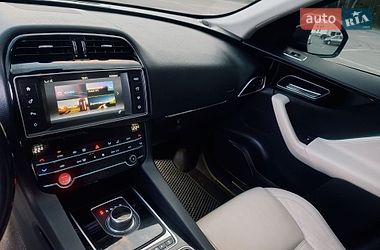 Внедорожник / Кроссовер Jaguar F-Pace 2016 в Чернигове фото 32 Внедорожник / Кроссовер Jaguar F-Pace 2016 в Чернигове