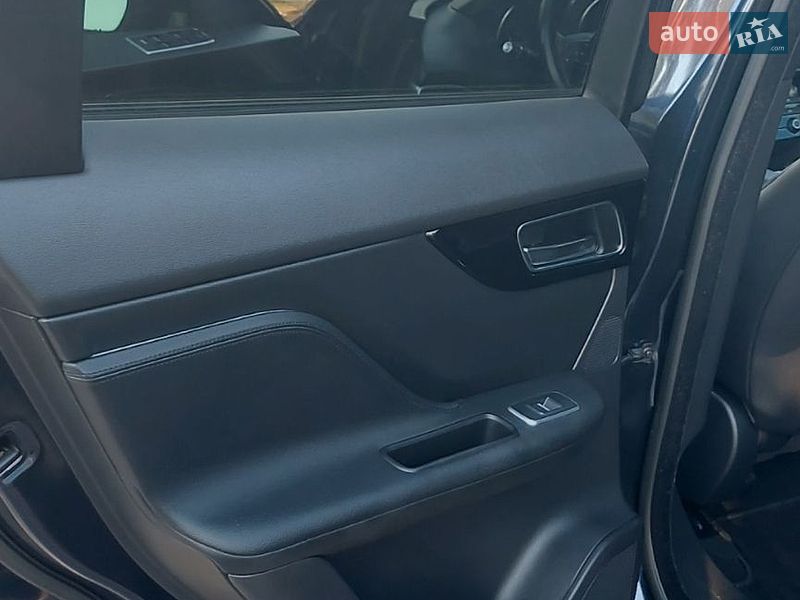 Позашляховик / Кросовер Jaguar F-Pace 2018 в Вінниці фото 23 Позашляховик / Кросовер Jaguar F-Pace 2018 в Вінниці