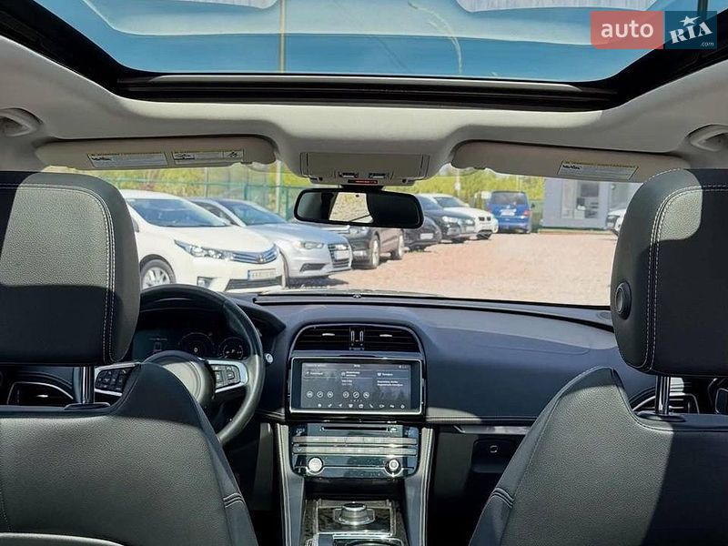 Внедорожник / Кроссовер Jaguar F-Pace 2017 в Киеве фото 7 Внедорожник / Кроссовер Jaguar F-Pace 2017 в Киеве