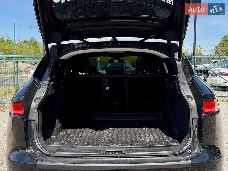 Внедорожник / Кроссовер Jaguar F-Pace 2017 в Киеве фото 12 Внедорожник / Кроссовер Jaguar F-Pace 2017 в Киеве