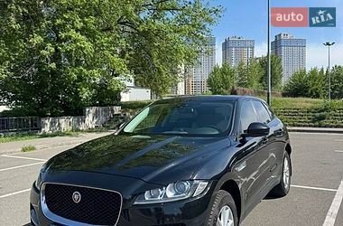 Jaguar F-Pace  2016