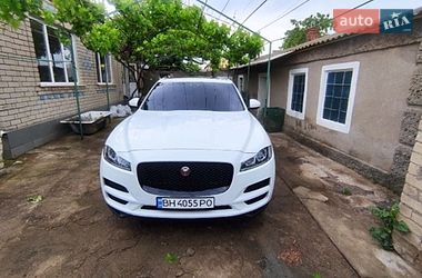 Jaguar F-Pace  2016
