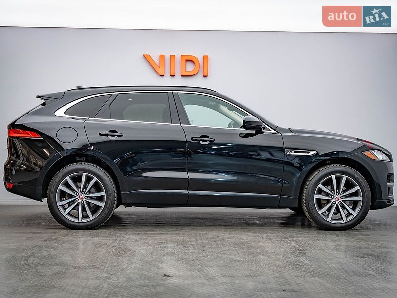 Позашляховик / Кросовер Jaguar F-Pace 2017 в Києві