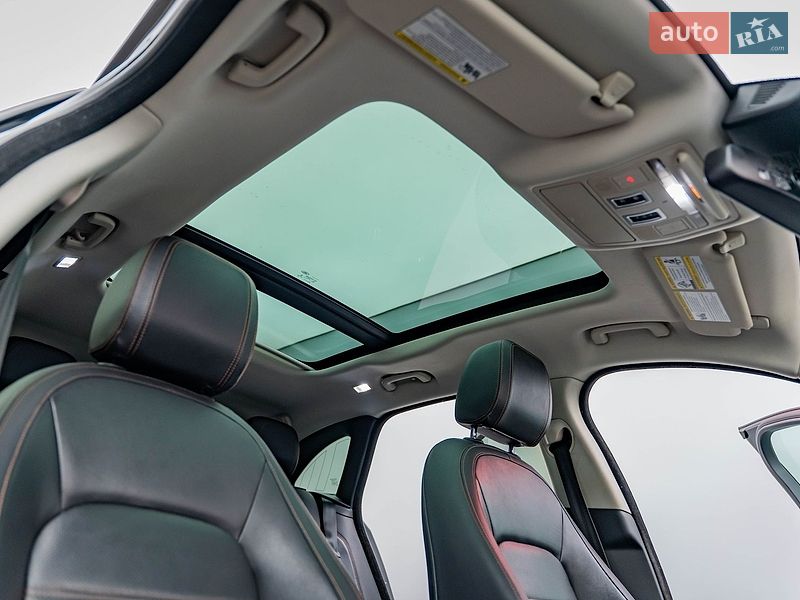 Позашляховик / Кросовер Jaguar F-Pace 2017 в Києві