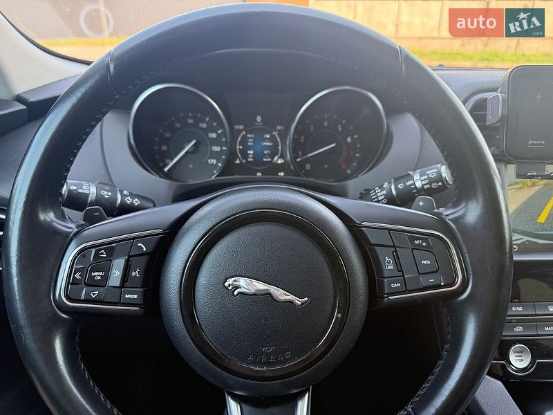 Внедорожник / Кроссовер Jaguar F-Pace 2016 в Виннице