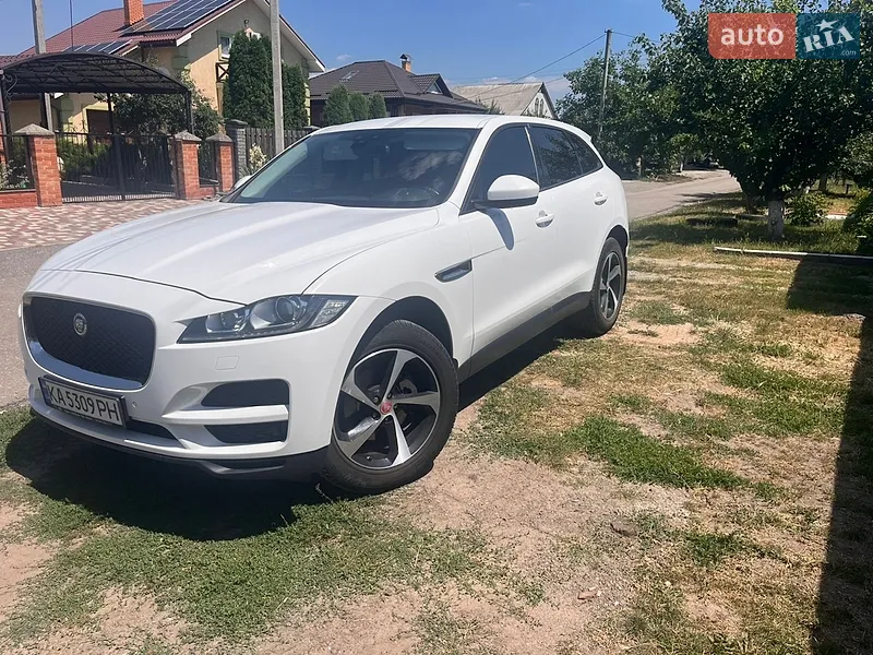 Jaguar F-Pace 2016