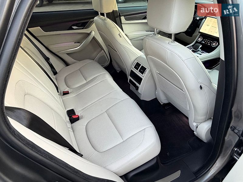 Позашляховик / Кросовер Jaguar F-Pace 2022 в Черкасах фото 24 Позашляховик / Кросовер Jaguar F-Pace 2022 в Черкасах