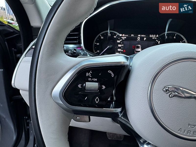 Позашляховик / Кросовер Jaguar F-Pace 2022 в Черкасах фото 8 Позашляховик / Кросовер Jaguar F-Pace 2022 в Черкасах