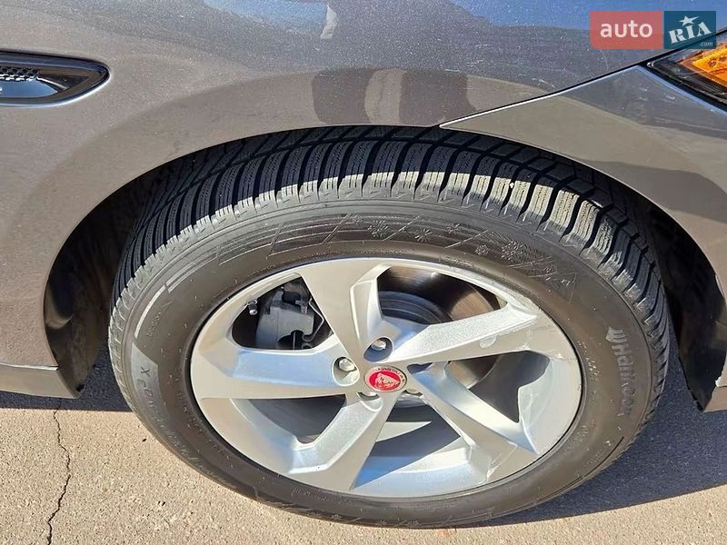 Позашляховик / Кросовер Jaguar F-Pace 2016 в Києві фото 7 Позашляховик / Кросовер Jaguar F-Pace 2016 в Києві