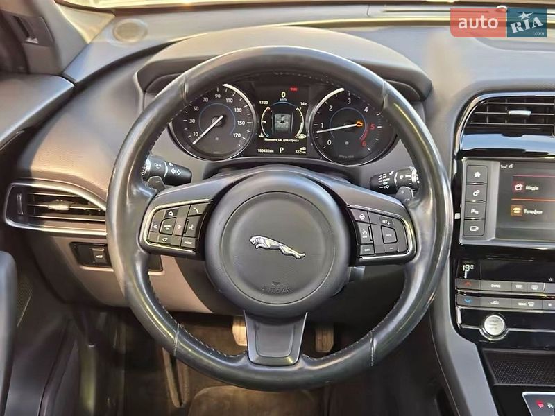 Позашляховик / Кросовер Jaguar F-Pace 2016 в Києві фото 30 Позашляховик / Кросовер Jaguar F-Pace 2016 в Києві