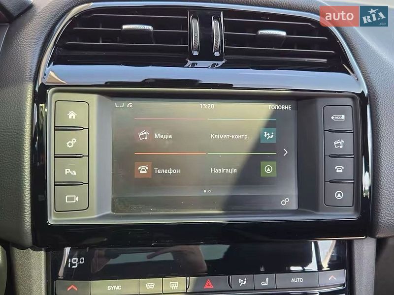 Позашляховик / Кросовер Jaguar F-Pace 2016 в Києві фото 32 Позашляховик / Кросовер Jaguar F-Pace 2016 в Києві