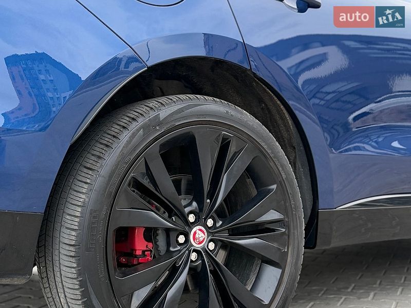 Внедорожник / Кроссовер Jaguar F-Pace 2021 в Ровно
