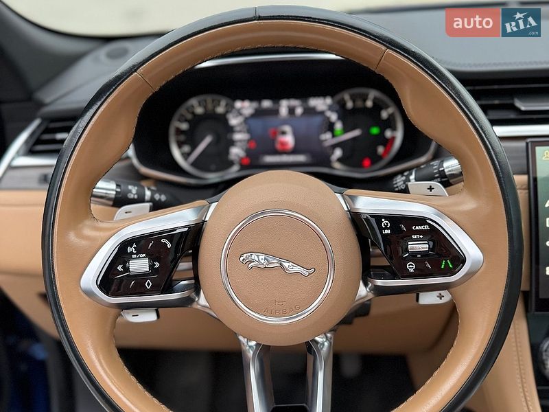 Внедорожник / Кроссовер Jaguar F-Pace 2021 в Ровно