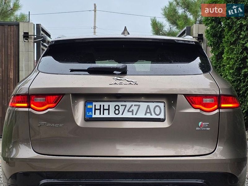 Внедорожник / Кроссовер Jaguar F-Pace 2016 в Одессе